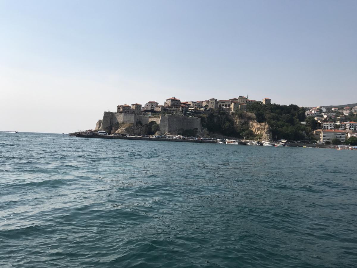 Hotel La Rosa Negra Ulcinj Exteriör bild
