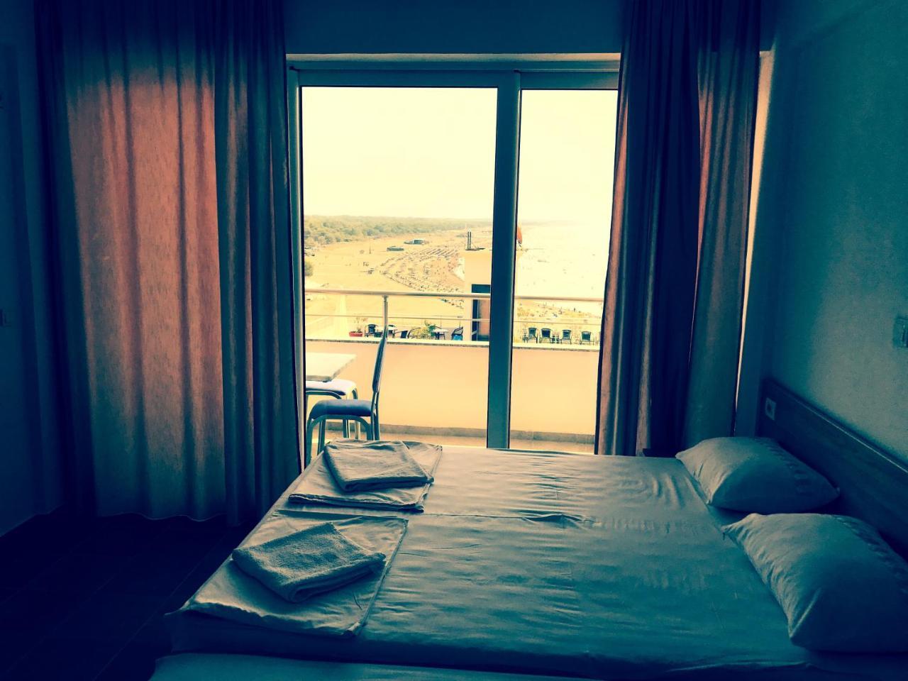 Hotel La Rosa Negra Ulcinj Exteriör bild