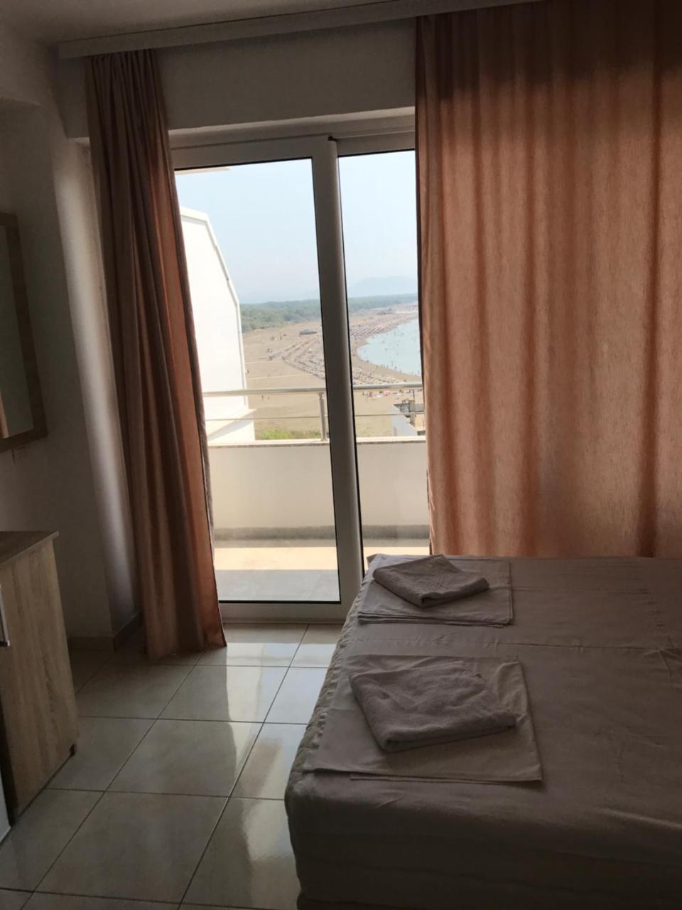 Hotel La Rosa Negra Ulcinj Exteriör bild
