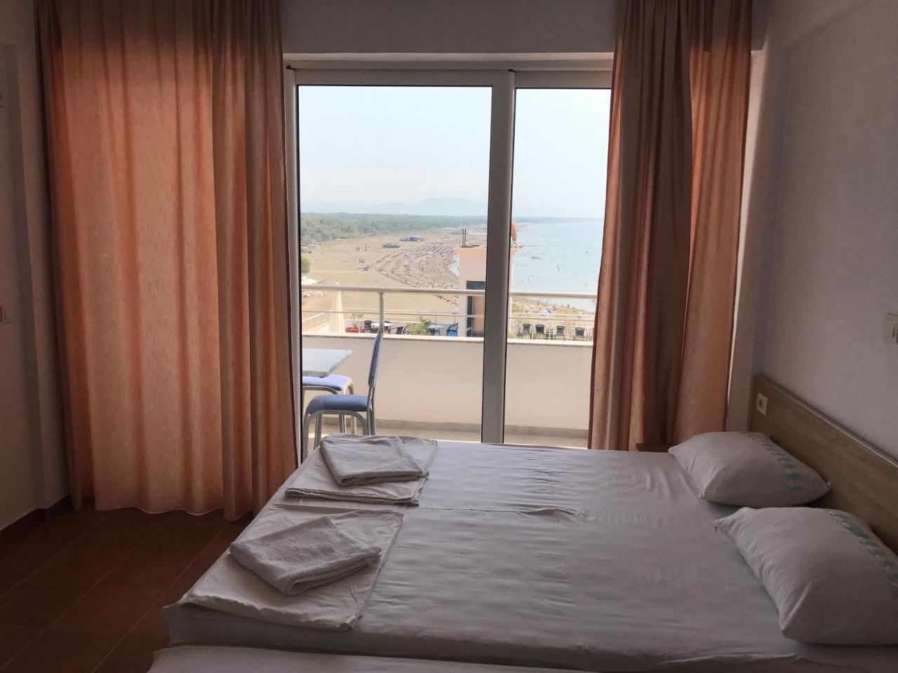 Hotel La Rosa Negra Ulcinj Exteriör bild